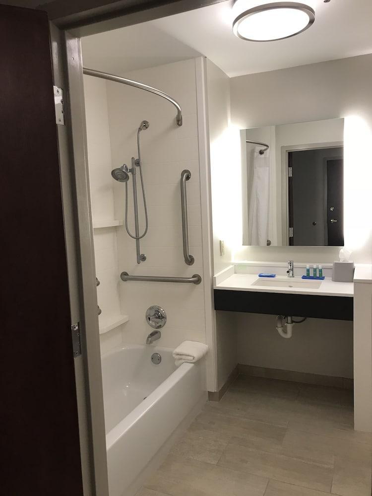 Holiday Inn Express Hotel & Suites Canton By Ihg Eksteriør bilde