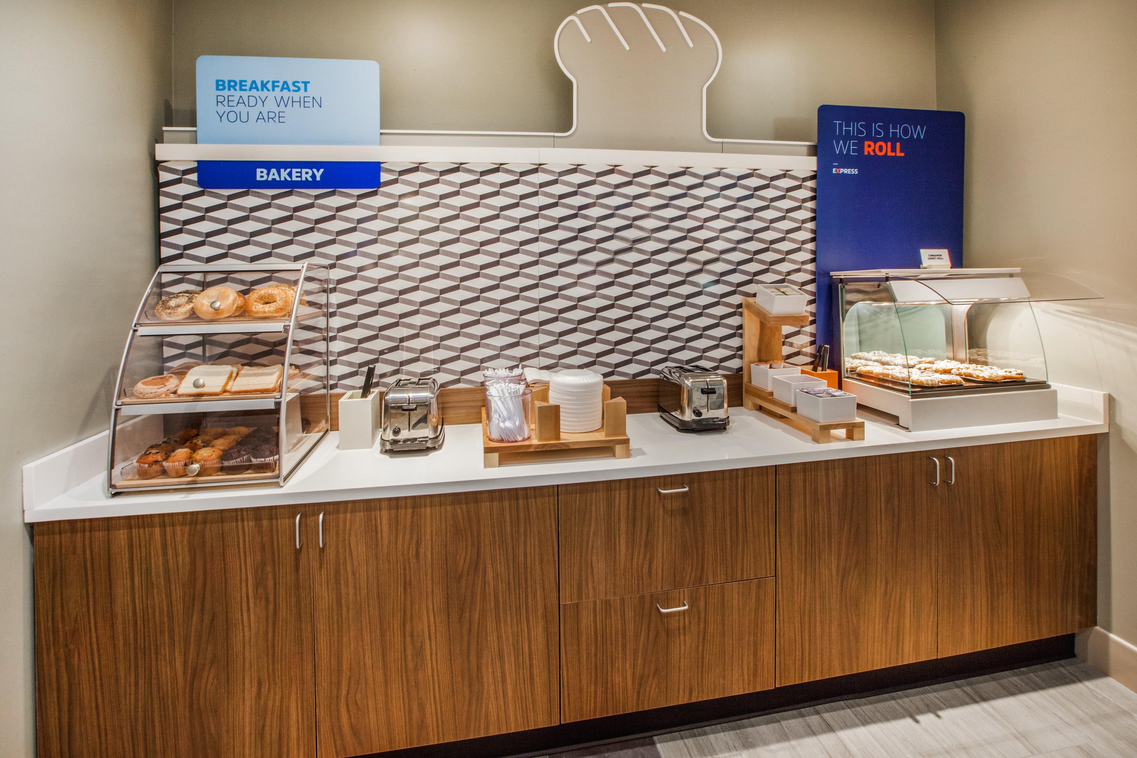 Holiday Inn Express Hotel & Suites Canton By Ihg Eksteriør bilde