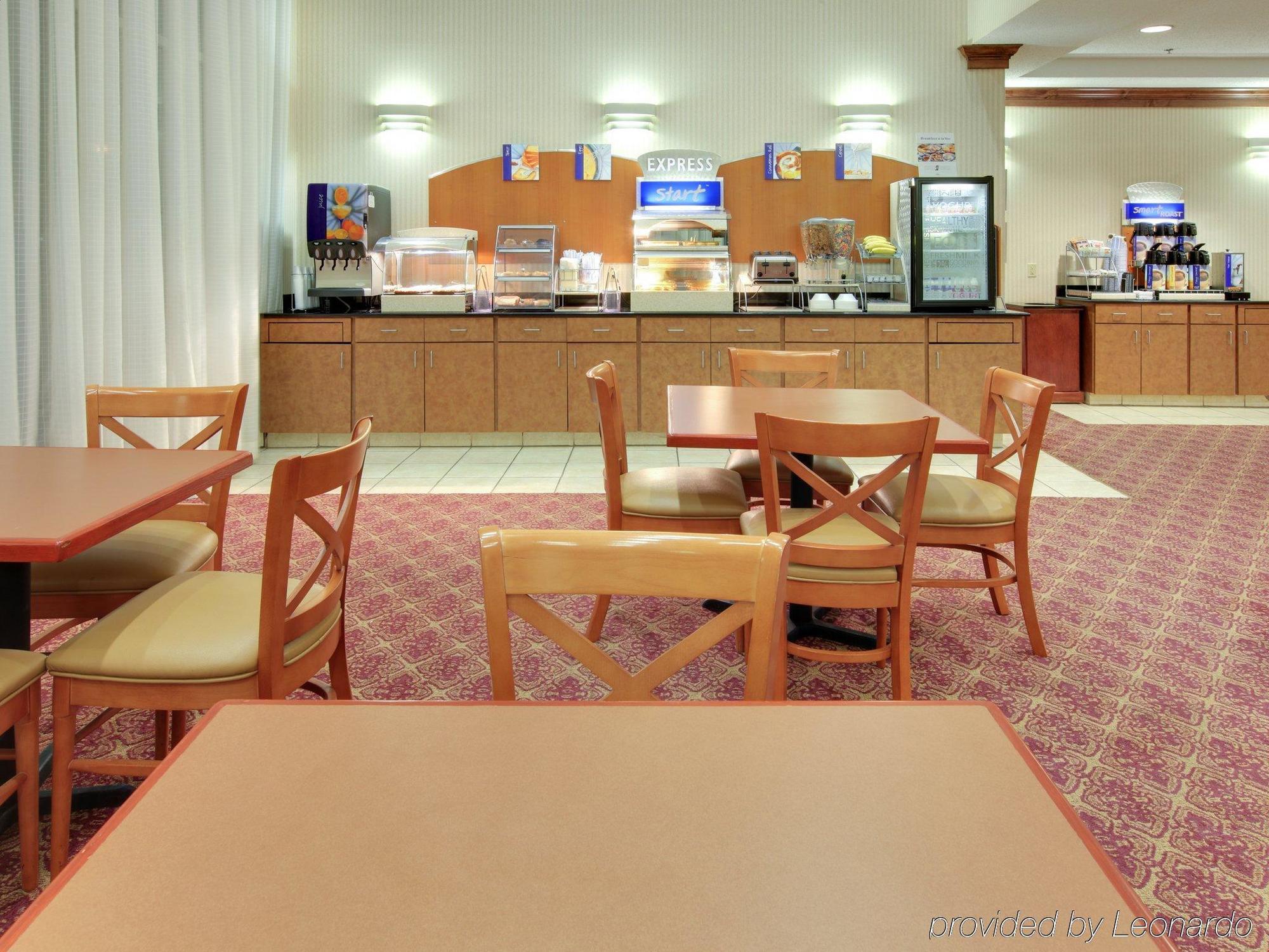 Holiday Inn Express Hotel & Suites Canton By Ihg Restaurant bilde